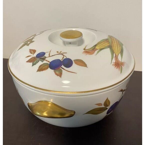 Royal Worcester‎ Evesham Gold Round 2.5 qt CASSEROLE/ LID Gold Knob/Handles 8.5" - Picture 1 of 5